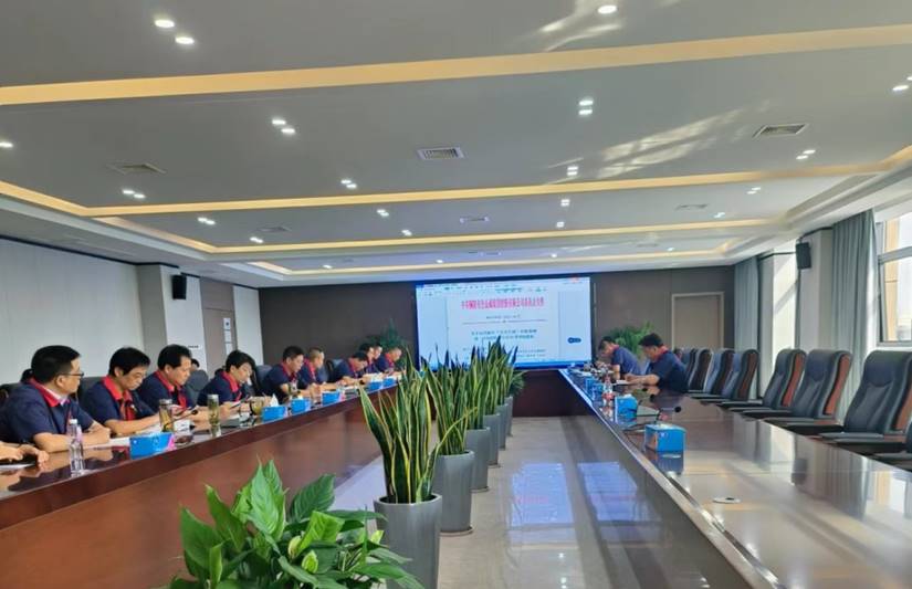 運用浙江‘千萬工程’經(jīng)驗案例，加強公司5S管理工作會議