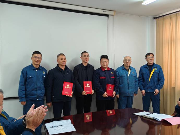 第一事業(yè)部冶化協(xié)力項目部獲銅冠冶化公司“強化意識，防控風(fēng)險”...