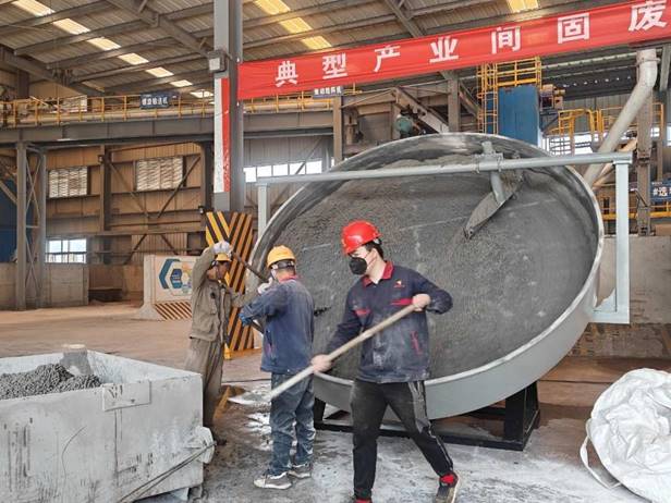 建材研究室開展粉體新材料造粒工業(yè)試驗(yàn) 建材研究室開展粉體新材料造粒工業(yè)試驗(yàn)